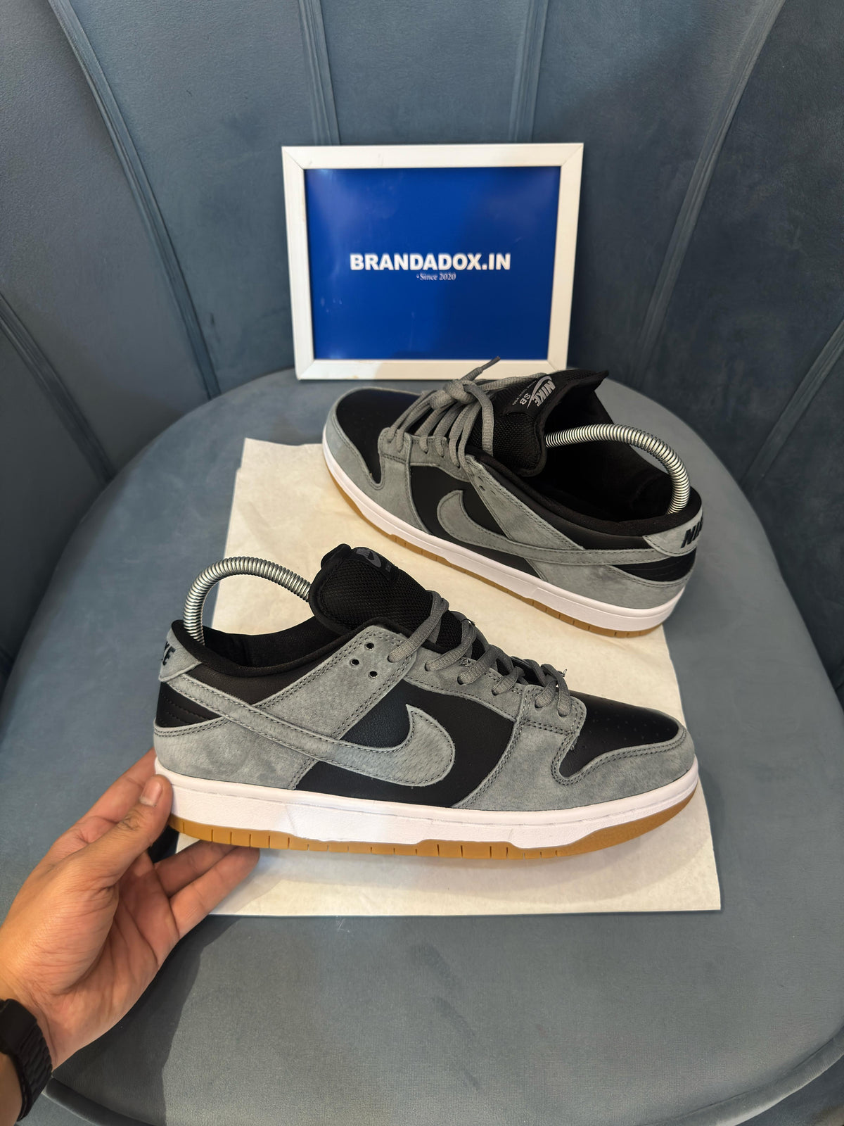 NIKE SB DUNK LOW SMOKE GRAY