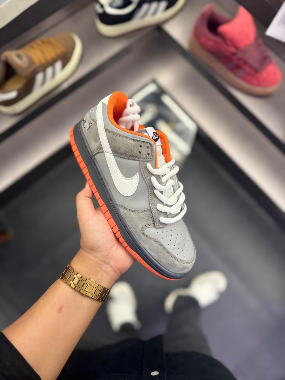 NIKE SB  DUNK NYC PIGEON GREY