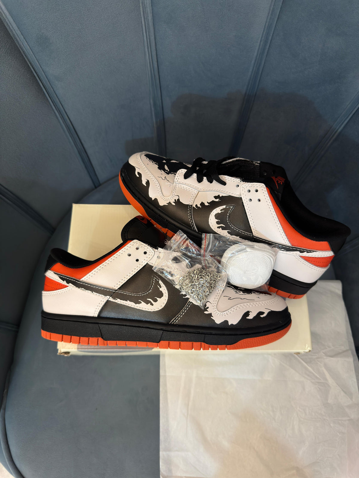 NIKE SB DUNK LOW GHOST RIDER
