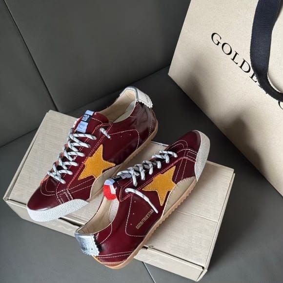 GOLDEN GOOSE TRUE STAR RED