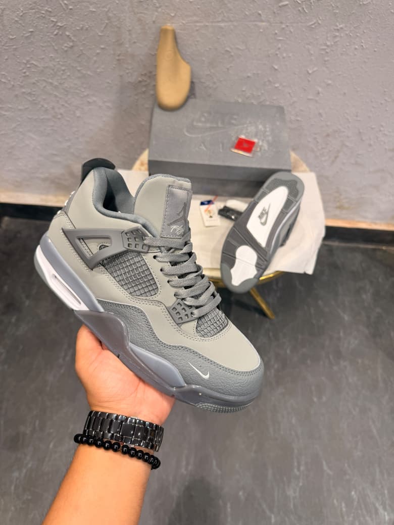 AIR JORDANS RETRO 4 NIGEL WOLF GREY