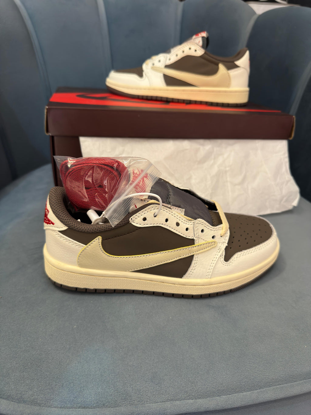 JORDAN 1 LOW RETRO X TRAVIS SCOTT REVERSE MOCHA