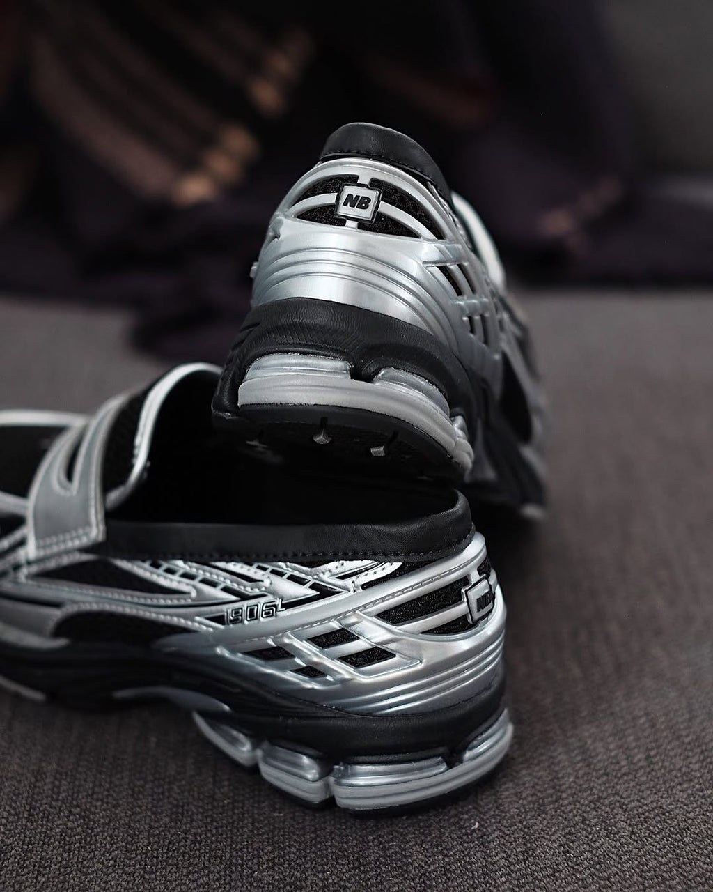 NEW BALANCE 1906L SILVER METALLIC