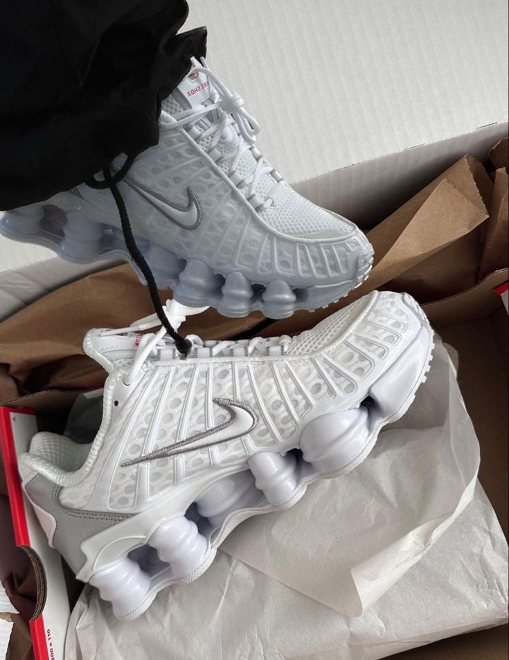 NIKE SHOX TL WHITE / METALLIC SILVER