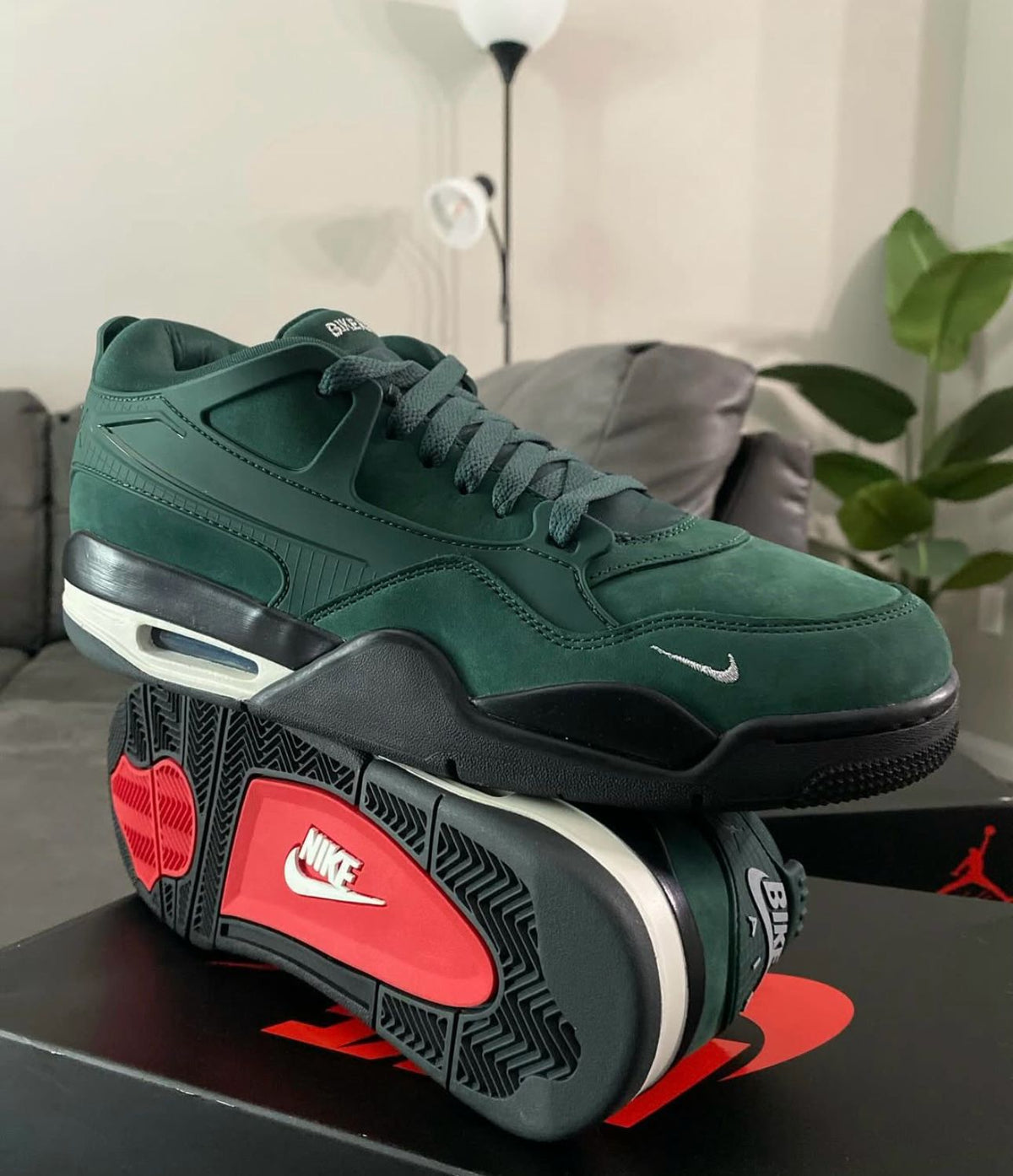 NIKE AIR JORDAN 4  RM NIGEL SYLVESTER FENCE GREEN