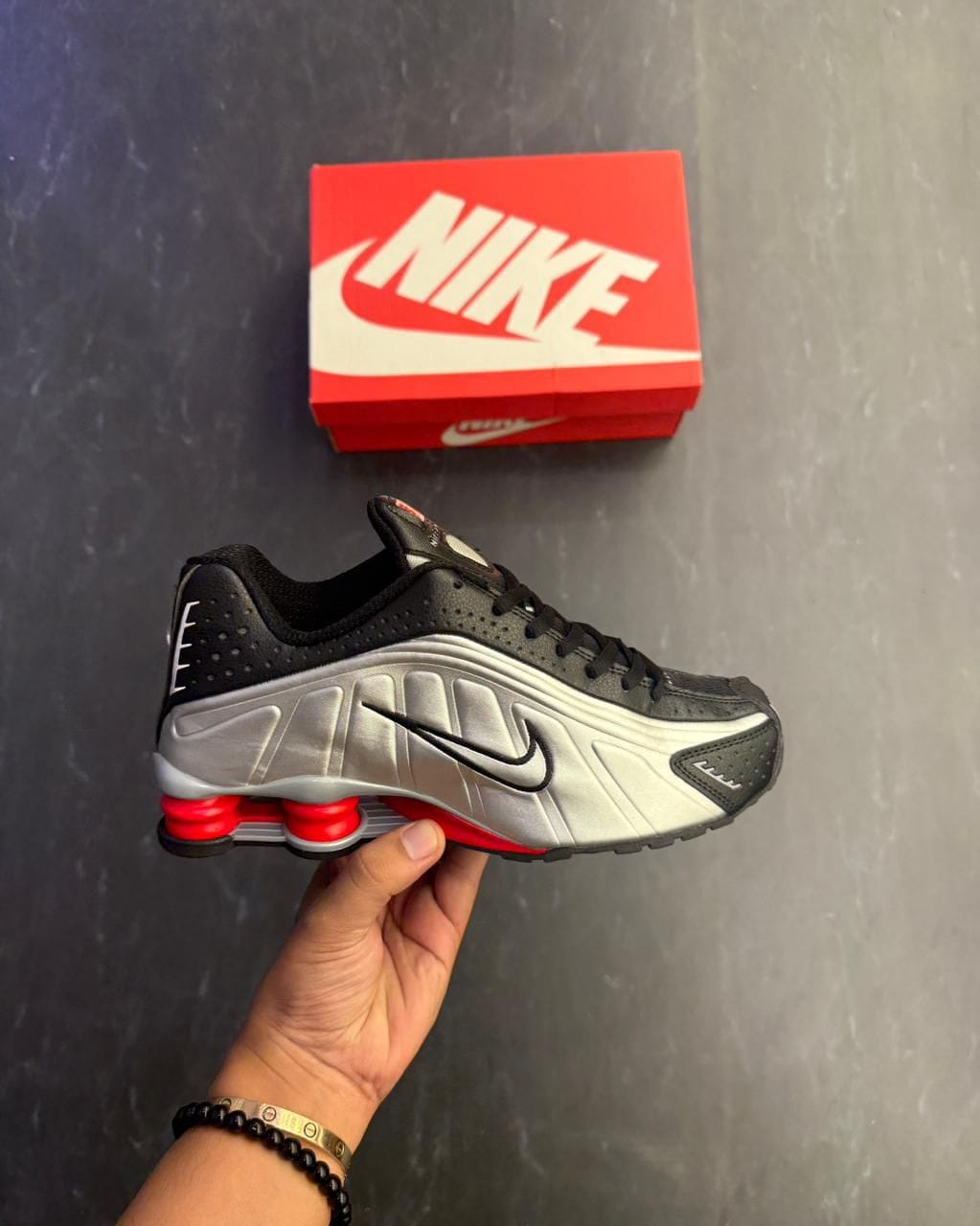 NIKE SHOX SILVER RED