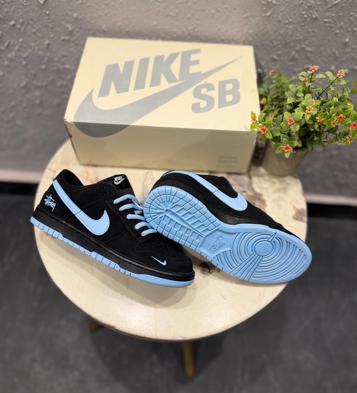 NIKE SB DUNK STUSSY BLACK BLUE KEYCHAIN