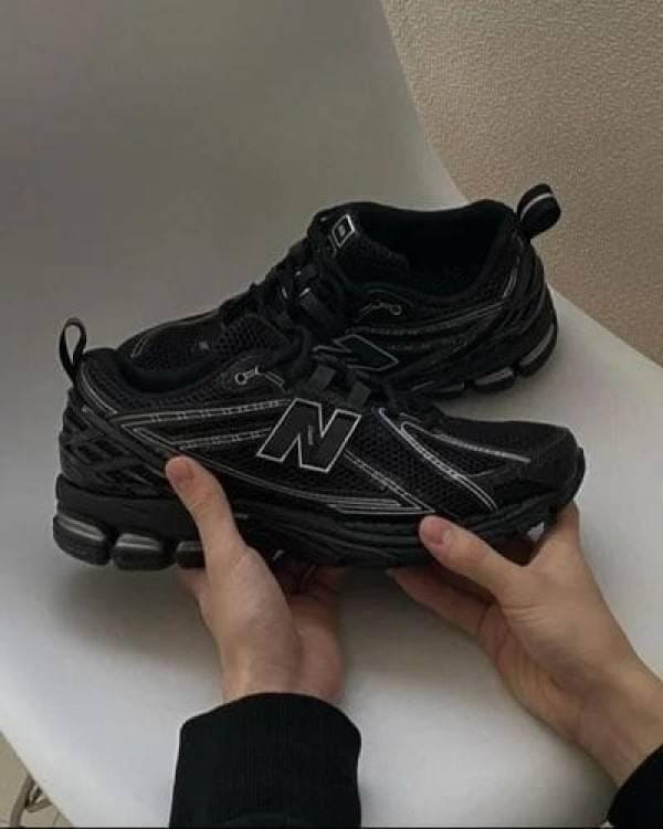 NEW BALANCE 1906 BLACK