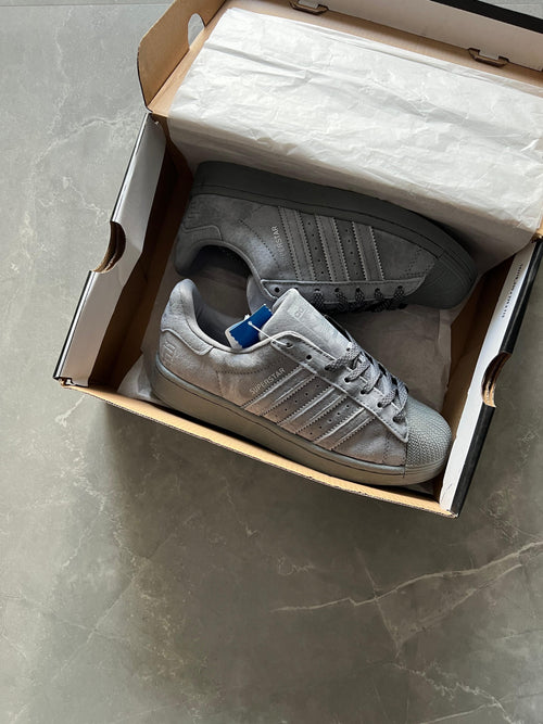 ADIDAS ORIGINALS SUPERSTAR