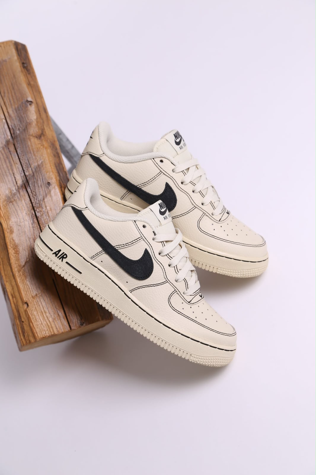 NIKE AIRFORCE ONE KHAKI ESSENTIAL