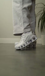NIKE SHOX TL WHITE / METALLIC SILVER