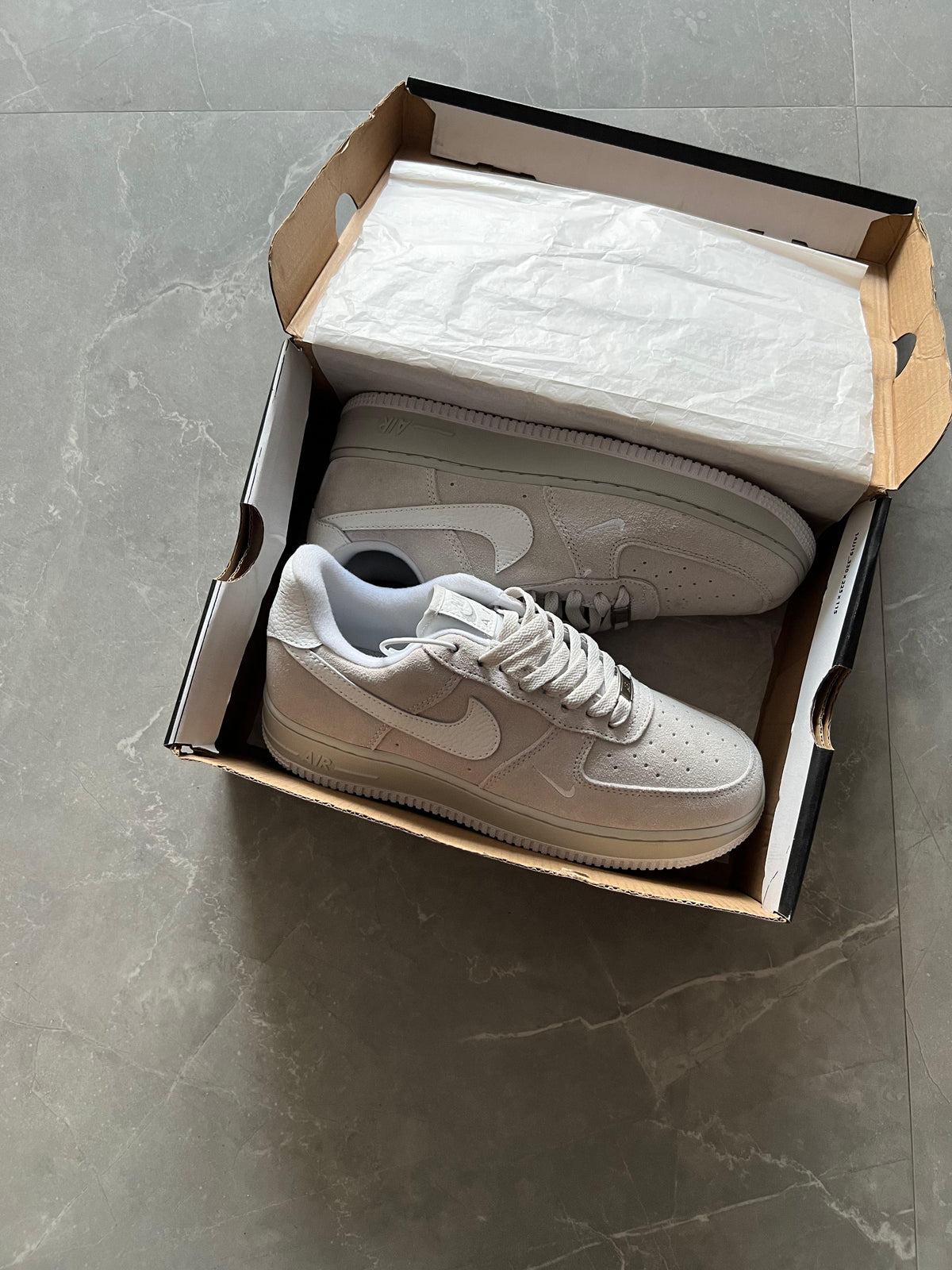 NIKE AIRFORCE  ONE