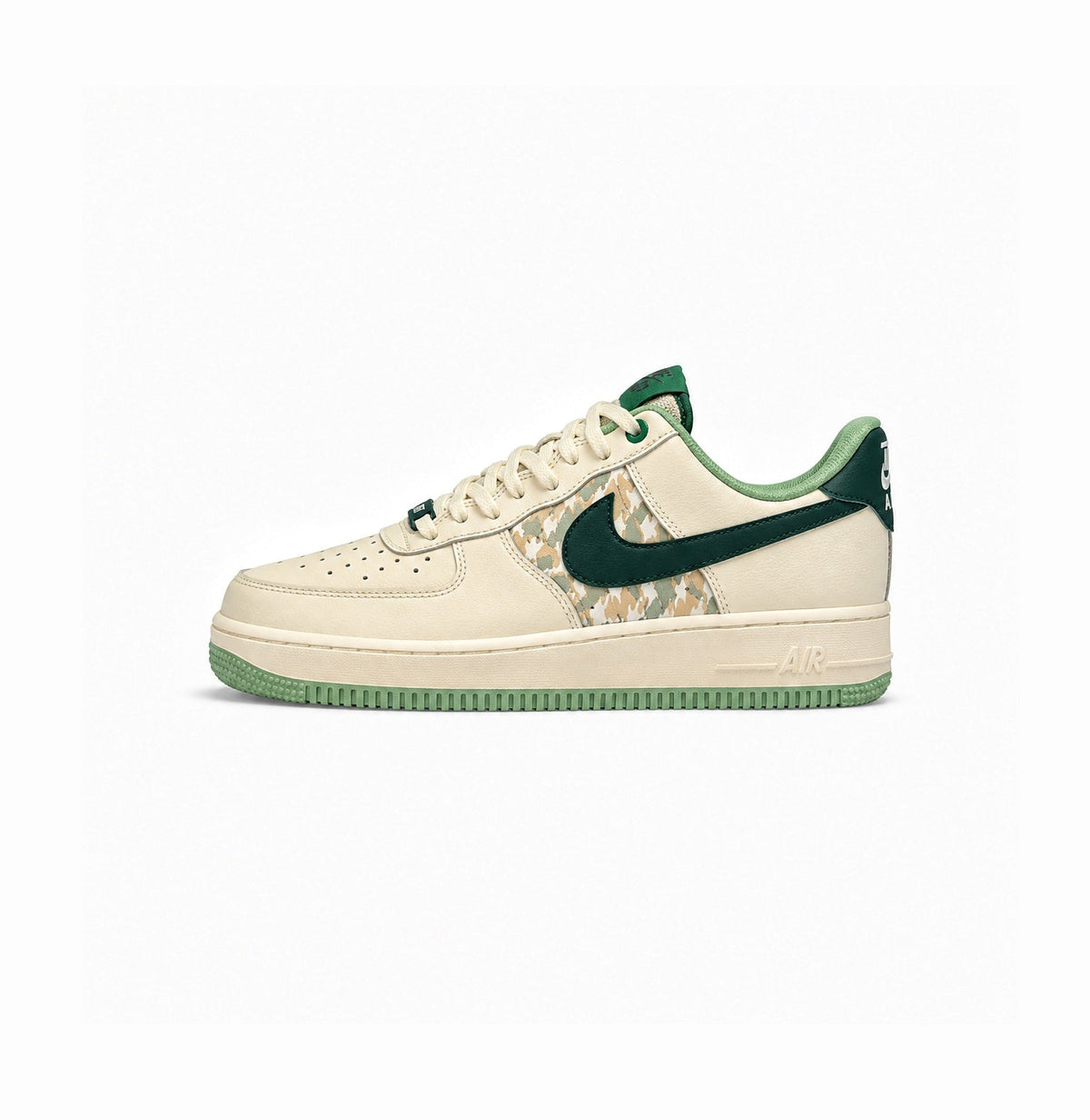 NIKE AIRFORCE 1  NAI-KE