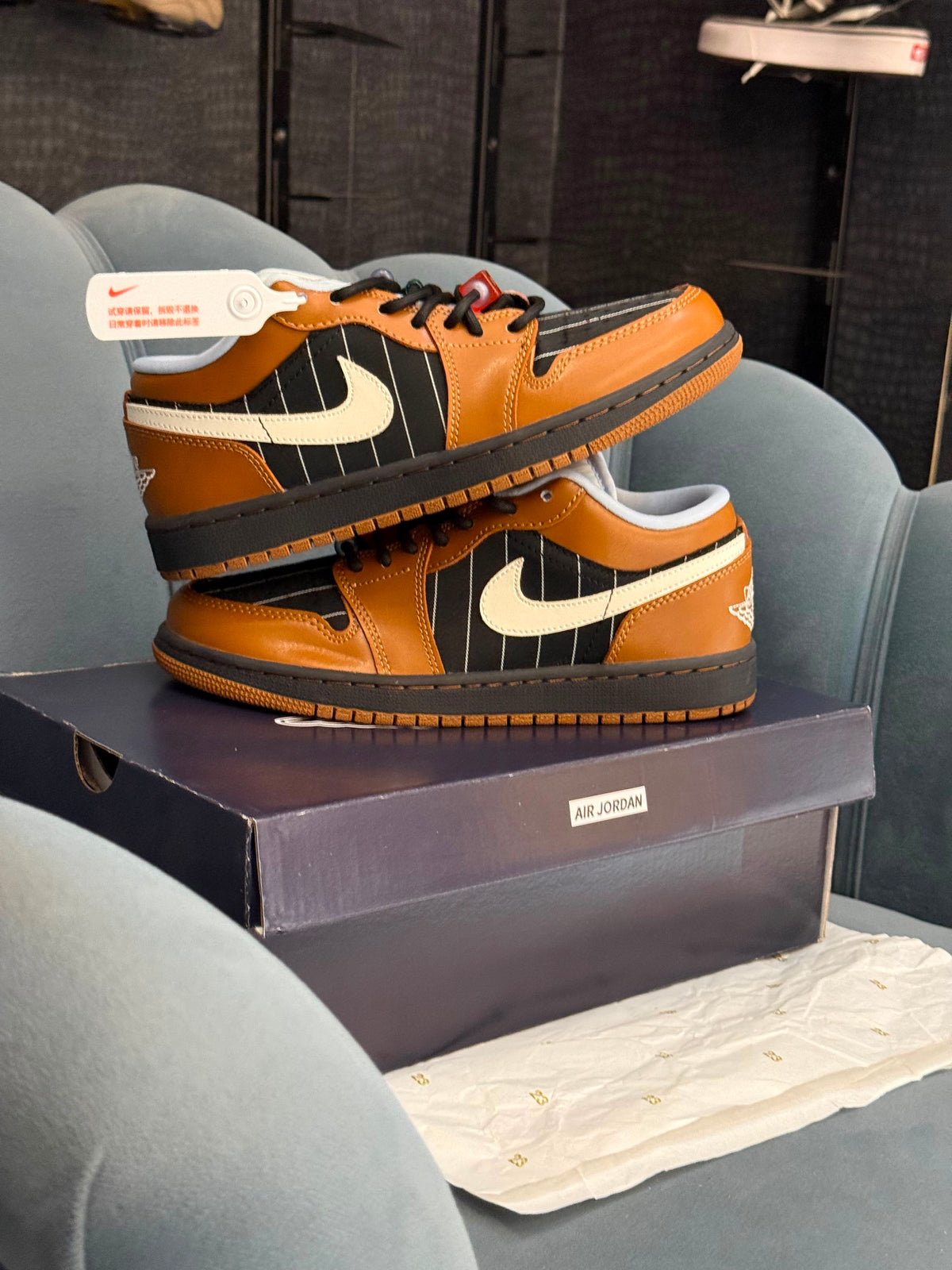 AIR JORDANS LOW SE LIGHT BRITISH TAN