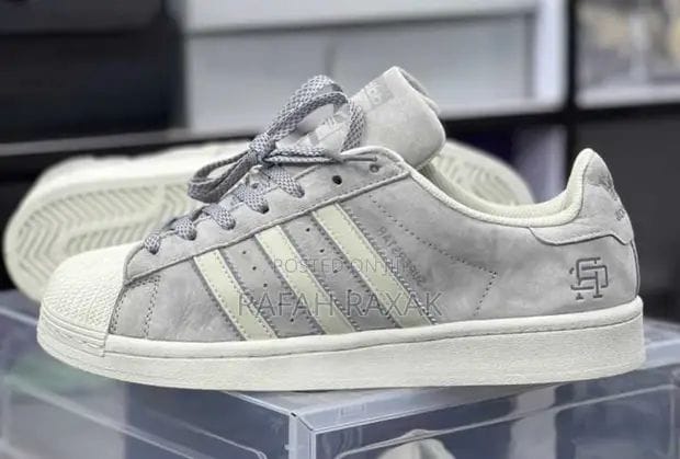 ADIDAS ORIGINALS  SUPERSTAR GREY SUEDE REIGN