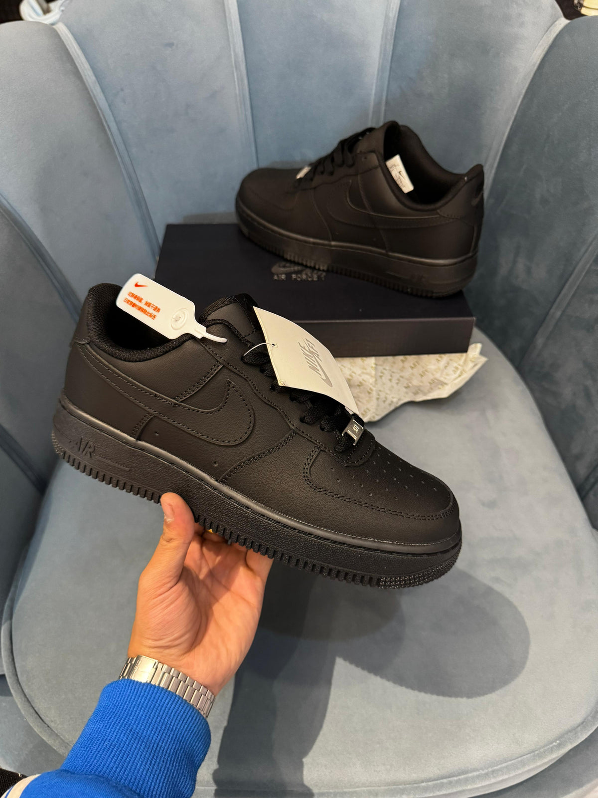 AIRFORCE 1  TRIPLE BLACK FULL LEATHER