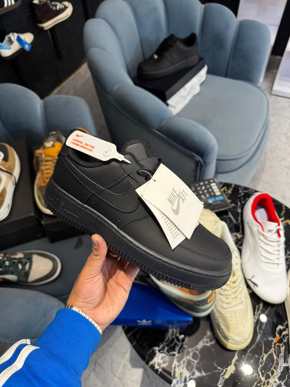 AIRFORCE 1  TRIPLE BLACK FULL LEATHER