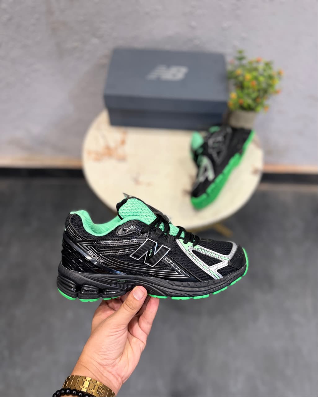 NEW BALANCE 1906 METALLIC GREEN