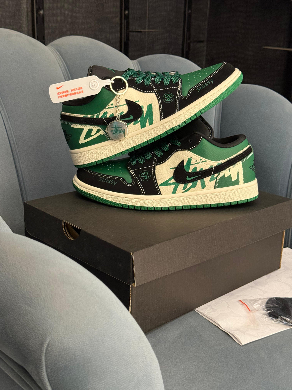 AIR JORDAN RETRO 1 X STUSSY GREEN 2026