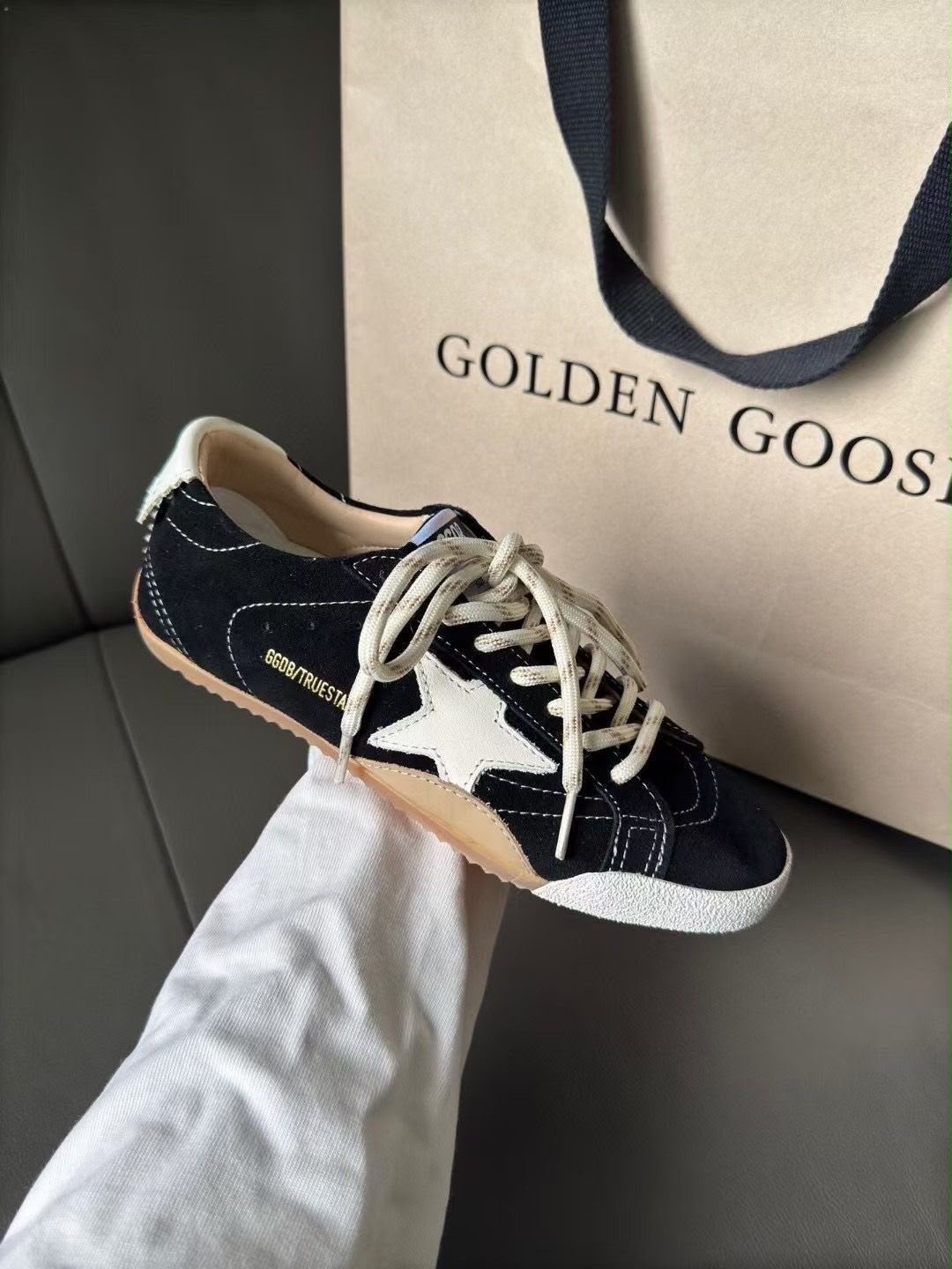 GOLDEN GOOSE TRUE STAR BLACK