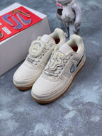 NIKE AIRFORCE 1 LOW X TRAVIS SCOTT SAIL