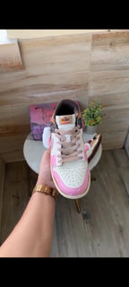 NIKE SB DUNK WHAT THE DUNKIN DONUT