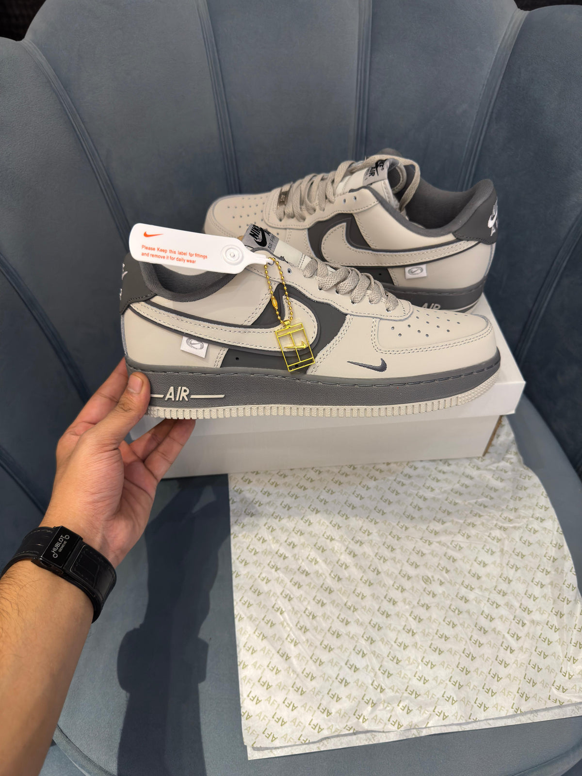 NIKE AIRFORCE 1 EPIC GREY