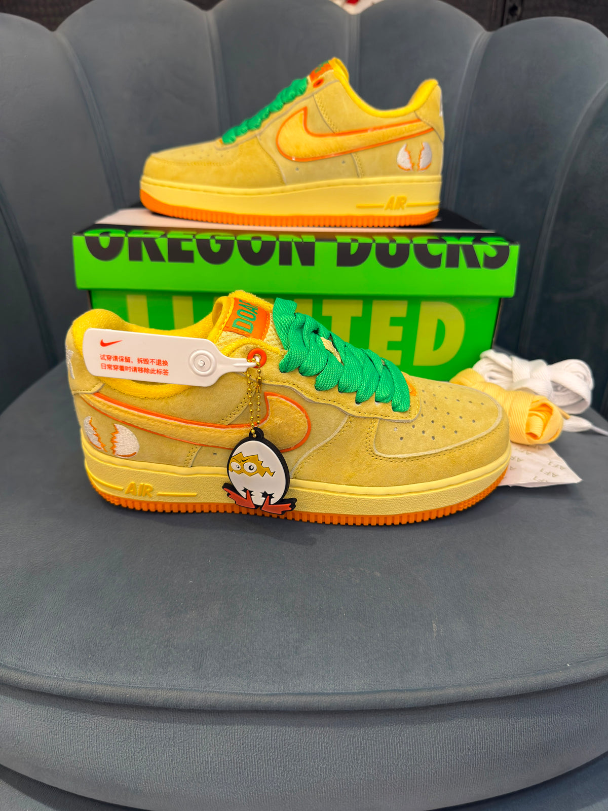 NIKE AIRFORCE x DOAF "EGG OR DUCK"