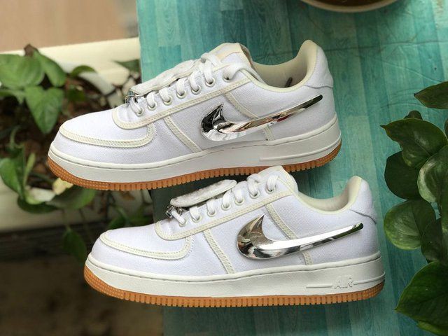 NIKE AIRFORCE 1 LOW X TRAVIS SCOTT SAIL