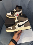 AIR JORDAN TRAVIS SCOTT HIGH MOCHA MID