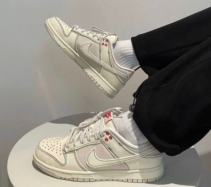 NIKE SB DUNK LOW OREWOOD BROWN