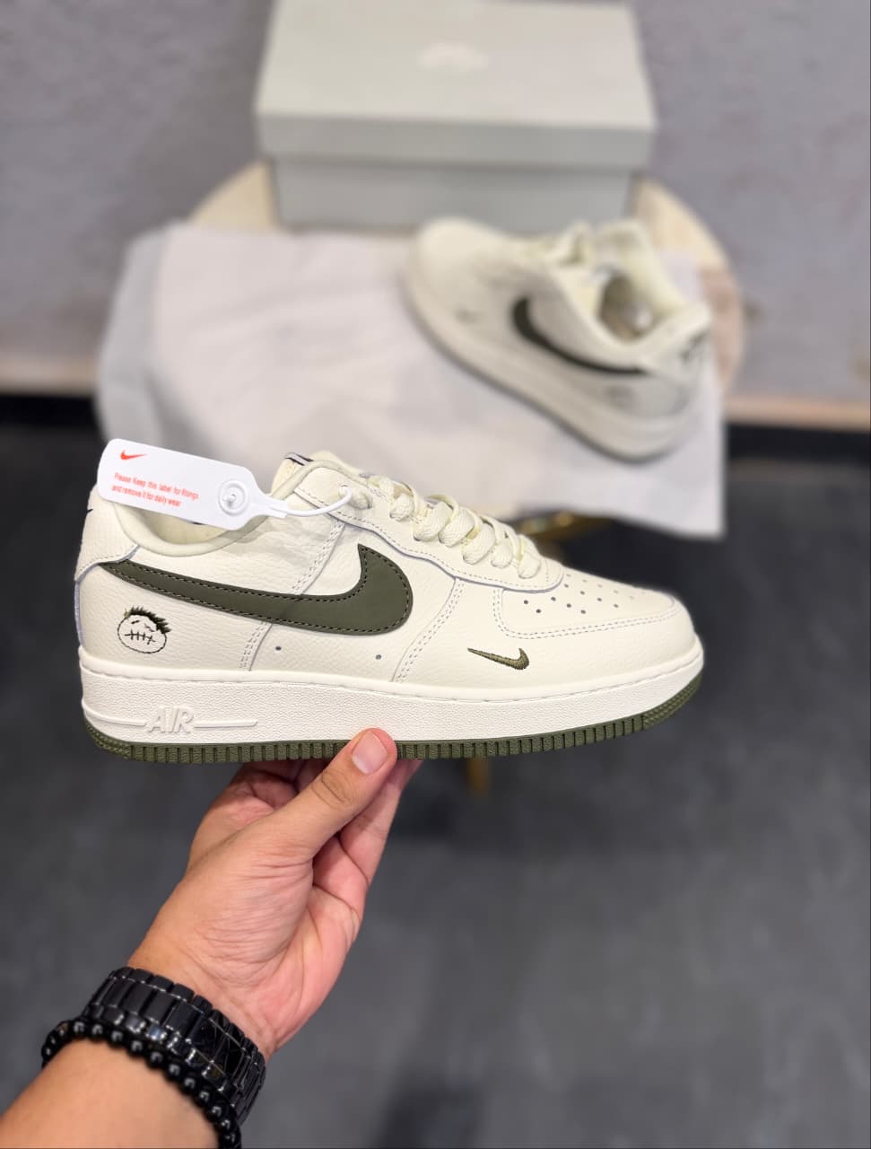 NIKE AIRFORCE ONE KAWS LDT EDTN