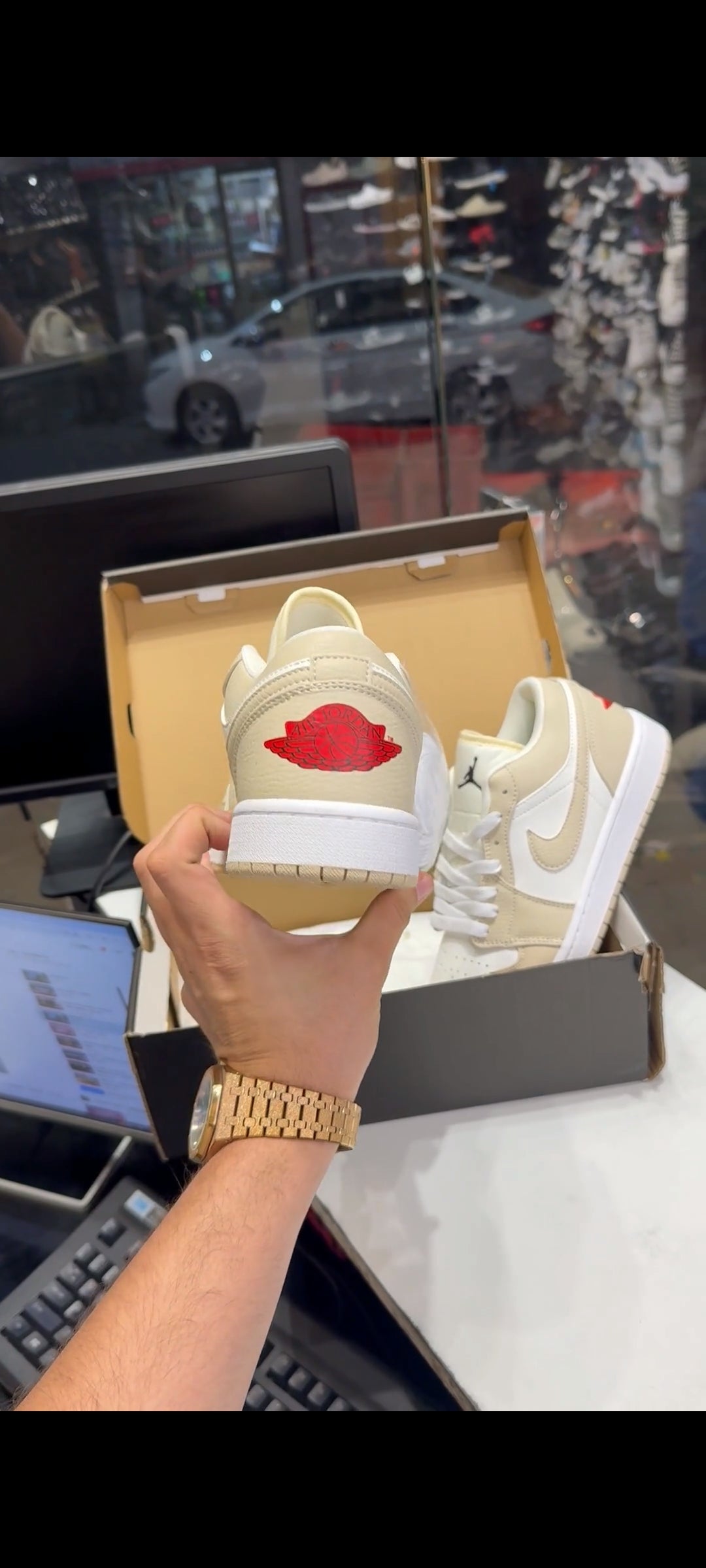 NIKE AIR JORDAN 1 LOW SE SAIL RATTAN UNIVERSITY RED