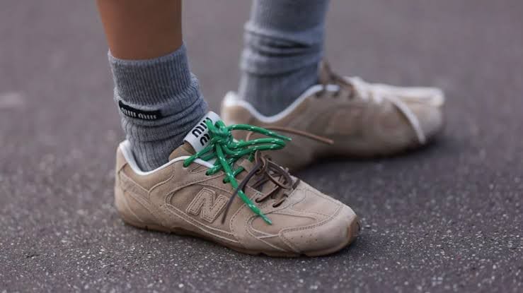 NEW BALANCE 530 X MIU MIU ECRU