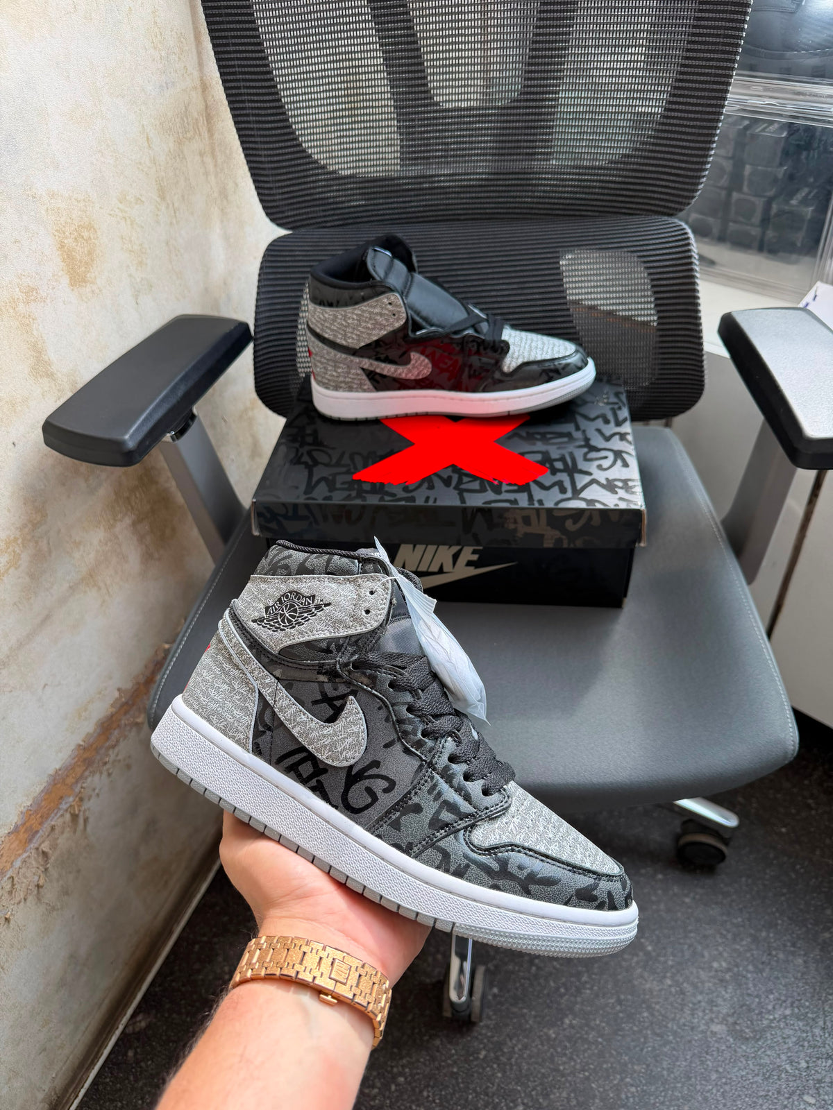 NIKE AIR JORDAN 1 HIGH OG REBELLIONAIR