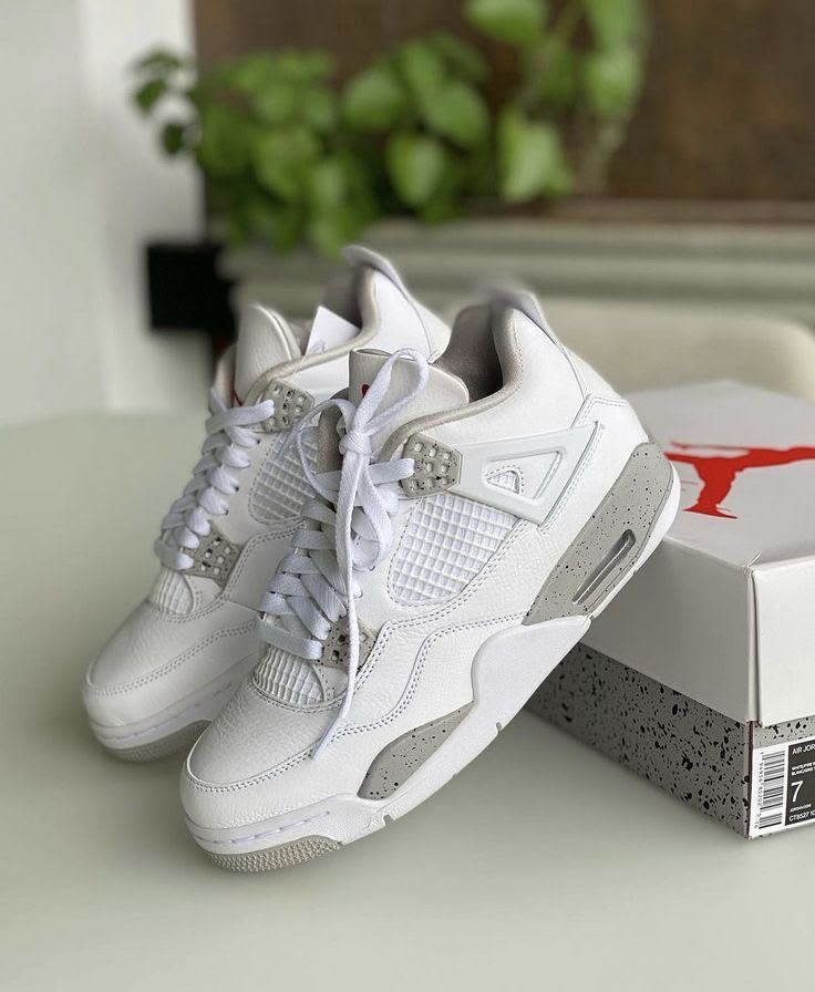 NIKE AIR JORDAN 4 OREO SEMI UA