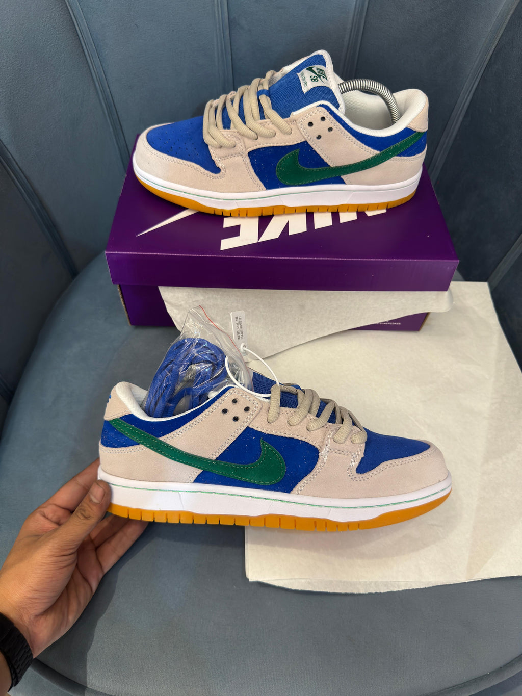 NIKE SB DUNK LOW HYPER ROYAL