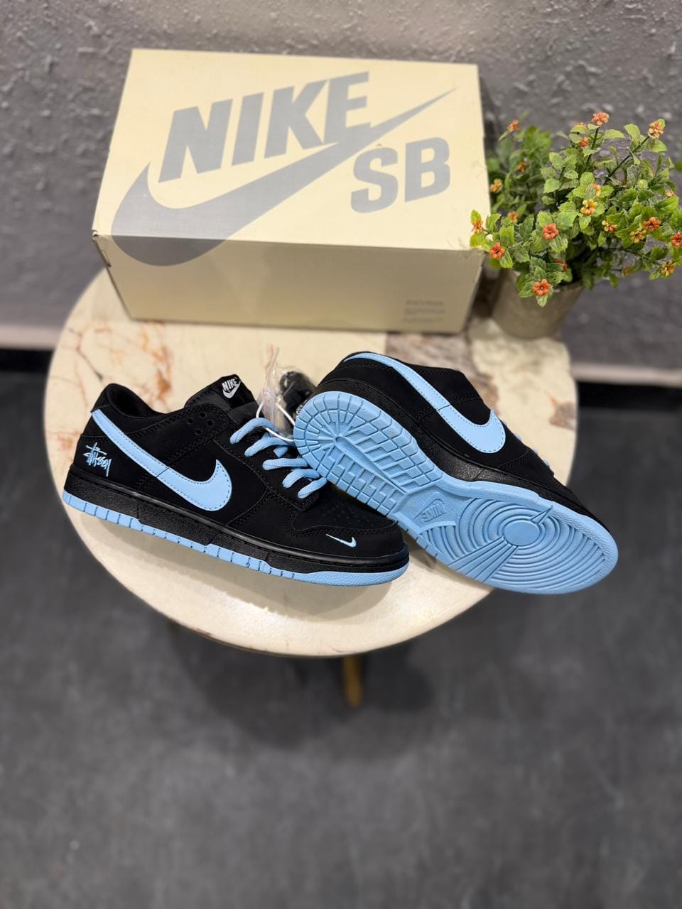 NIKE SB DUNK STUSSY BLACK BLUE KEYCHAIN
