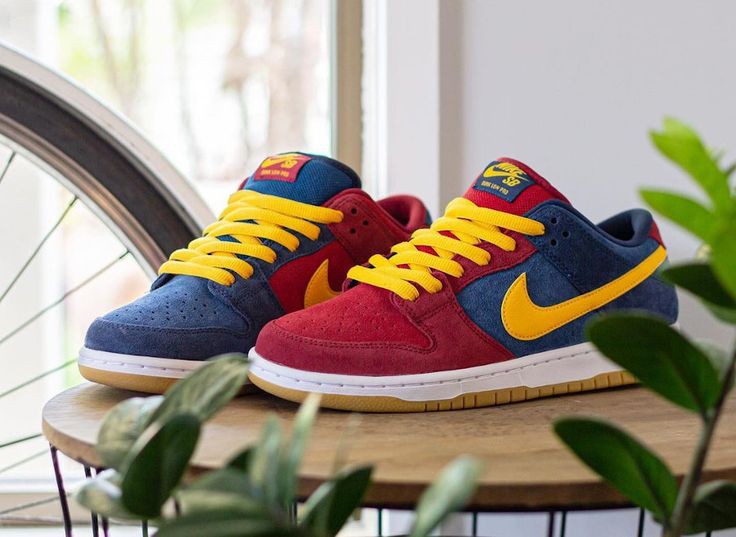 NIKE SB DUNK LOW FC BARCELONA  CATALONIA