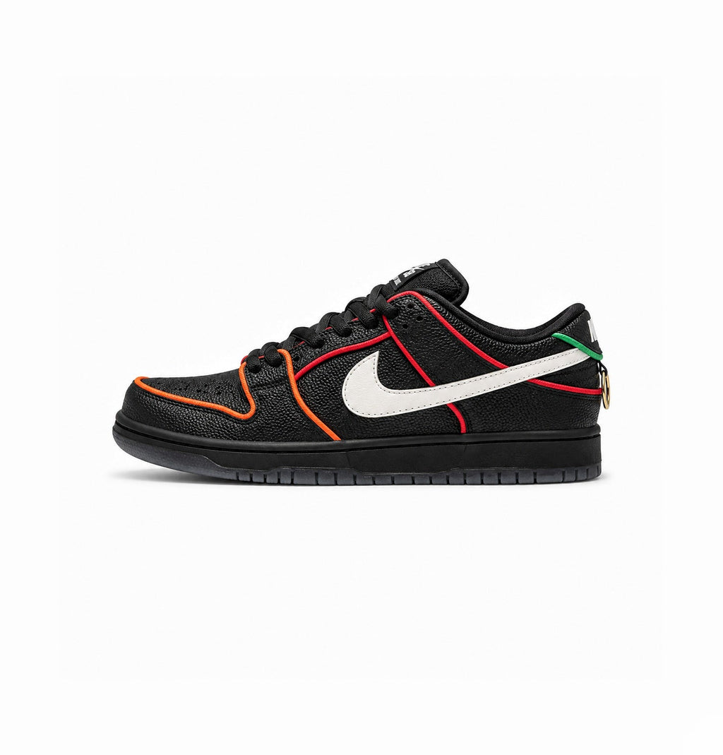 NIKE SB DUNK LOW BRONX GIRLS STRIKE