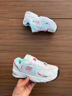 NEW BALANCE 530 SNEAKERS