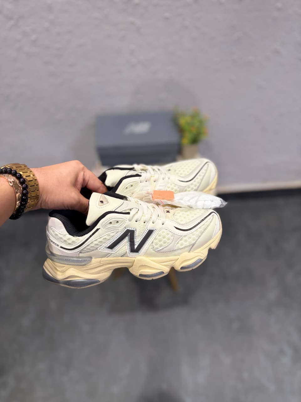NEW BALANCE 9060 TURTLEDOVE BLACK