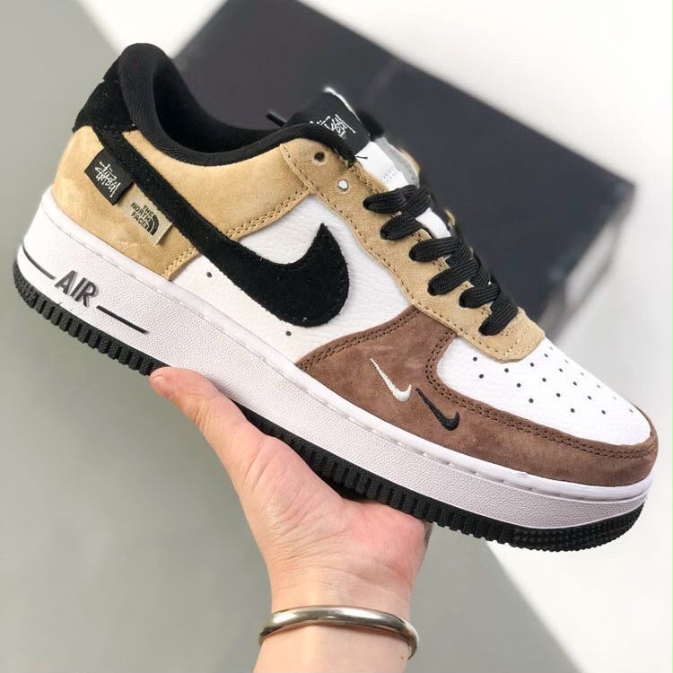 NIKE AIRFORCE 1 THE NORTH FACE