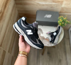 NEW BALANCE 2002R SHADOW BLACK