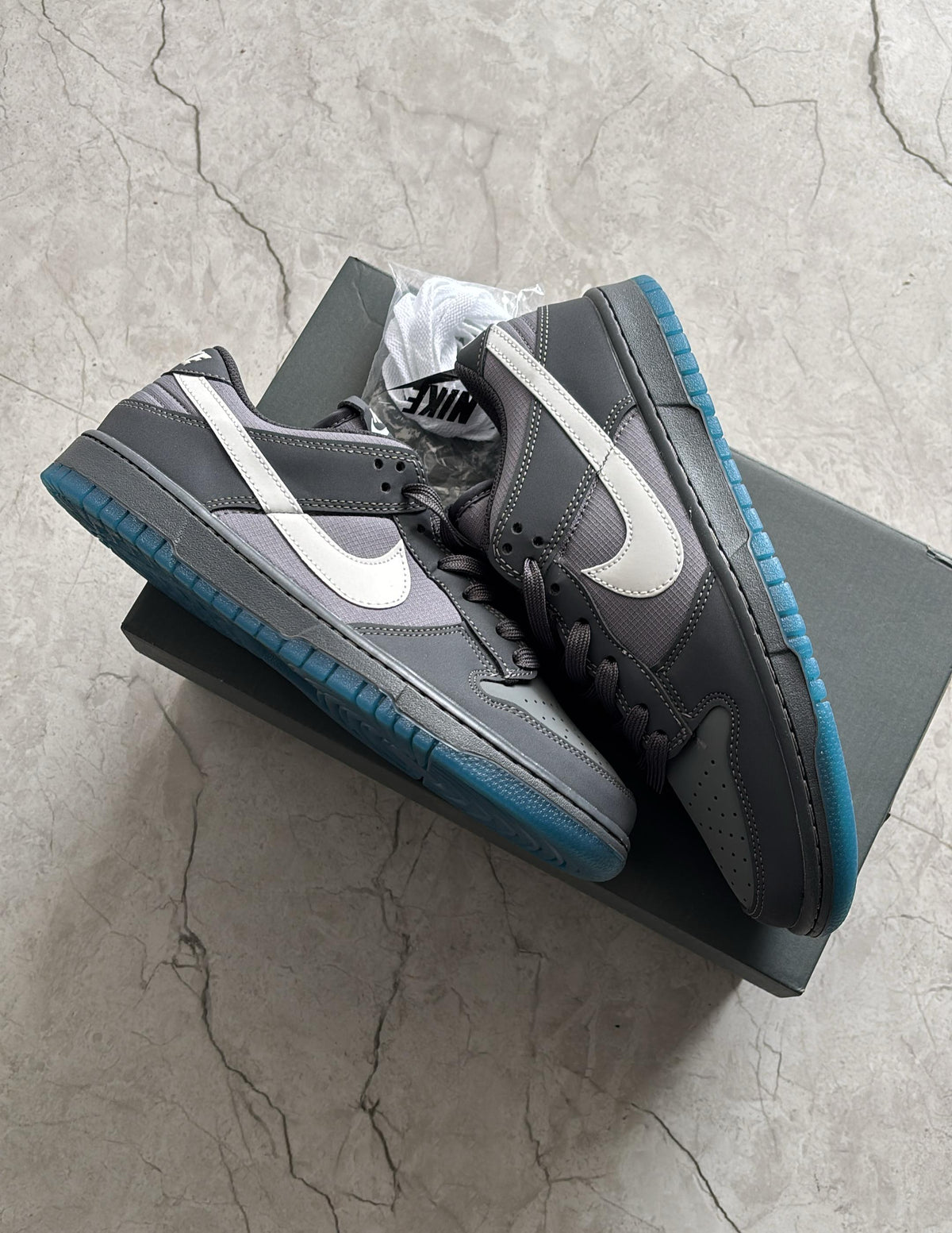 NIKE SB DUNK LOW ANTHRACITE