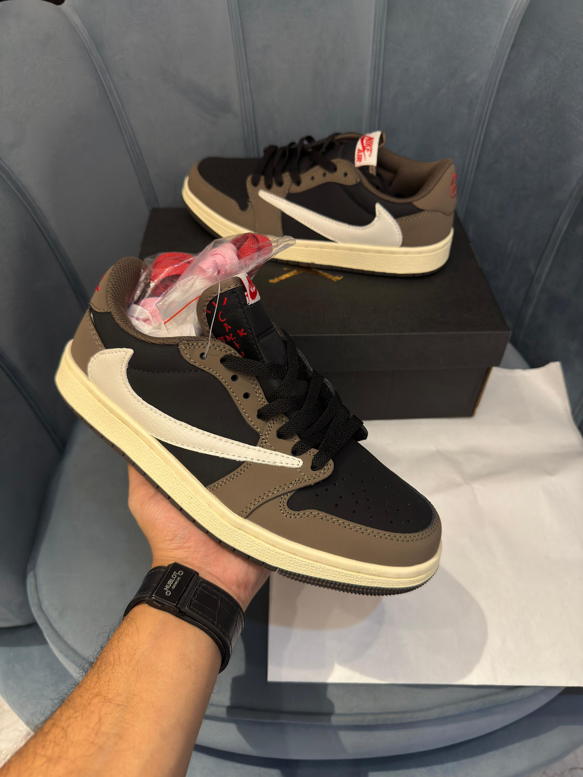 AIR JORDAN TRAVIS SCOTT HIGH MOCHA MID