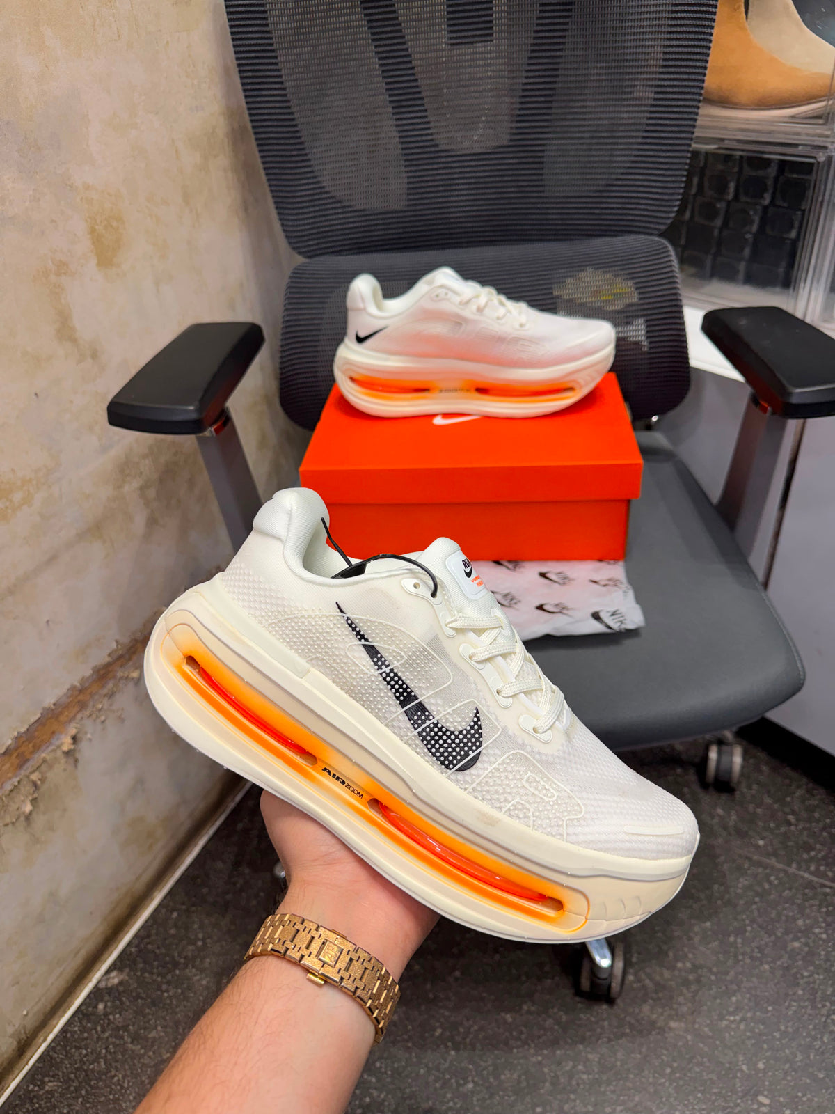 NIKE VOMERO PREMIUM SAIL