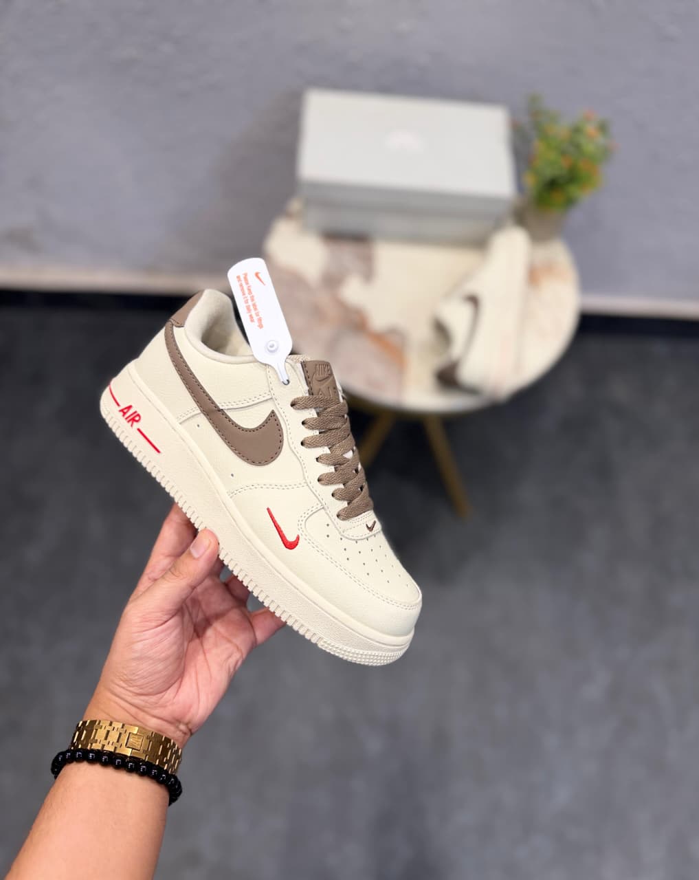 NIKE AIRFORCE ONE BROWN SWOOSH