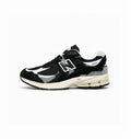 NEW BALANCE 2002 R