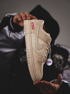 NIKE SB DUNK LOW X SUPREME BEIGE